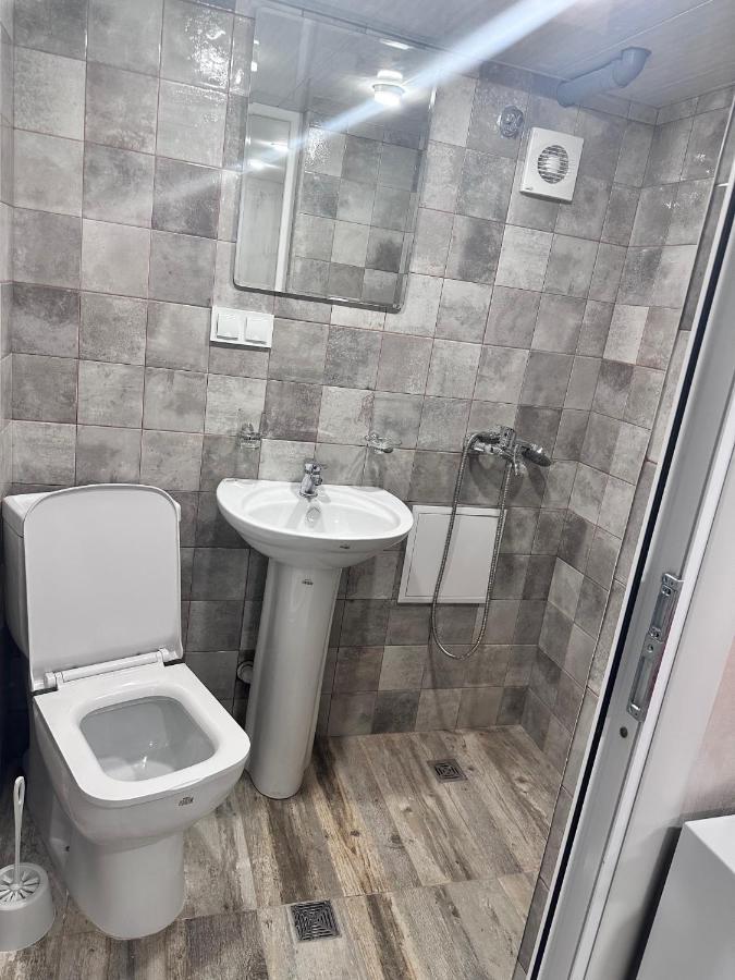 Mandarin Hotel Erywań Zewnętrze zdjęcie